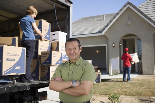 Reliable moving truck service for Barnsbury home and office moves